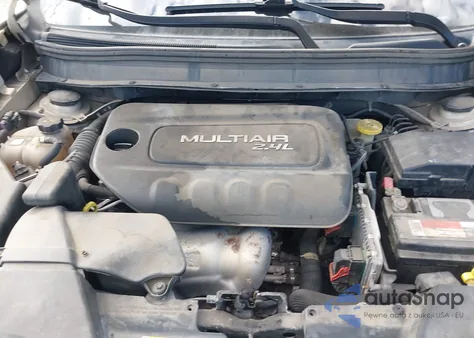 2015 Jeep Cherokee Latitude из США, поврежденный, VIN 1C4PJMCB9FW773104